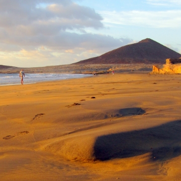 Cycling route and nature through El Médano and Montaña Roja